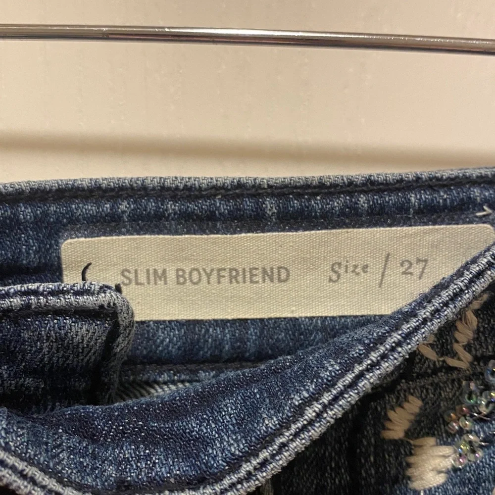 NWOT Anthropologie Pilcro Slim Boyfriend Floral Embroidered Women's Denim Shorts - Picture 10 of 13